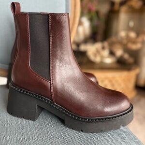 Chunky Black Sole Boots comfortable boots